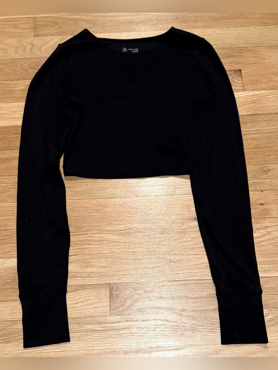 Offline Tops - Offline by Aerie Long Sleeve Cropped Top with Peek a Boo